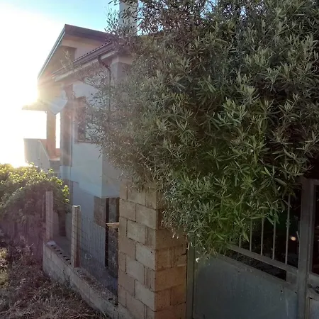 Apartment Oleandro Bianco Gutturu