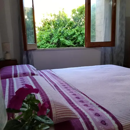Apartmán Oleandro Bianco Gutturu *
