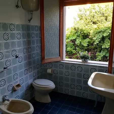 Oleandro Bianco Gutturu Apartment Arbus