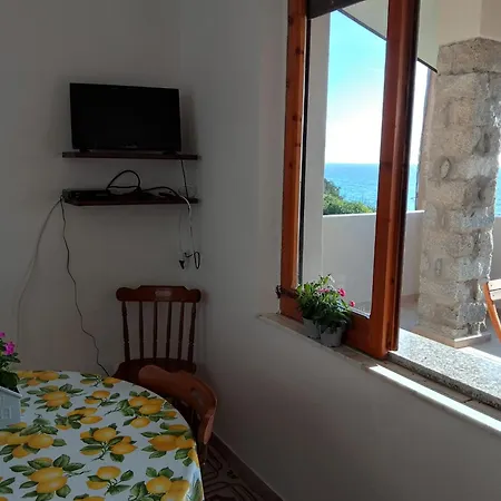 Apartment Oleandro Bianco Gutturu Arbus