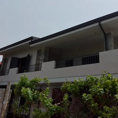 Oleandro Bianco Gutturu Apartment *